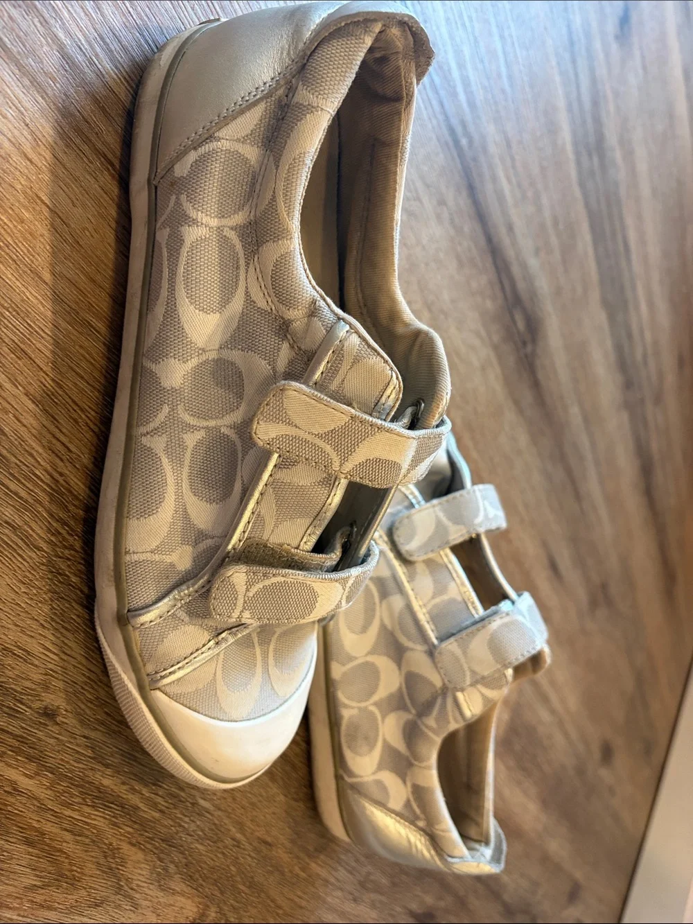 Coach Signature Canvas Velcro Sneakers size 8.5